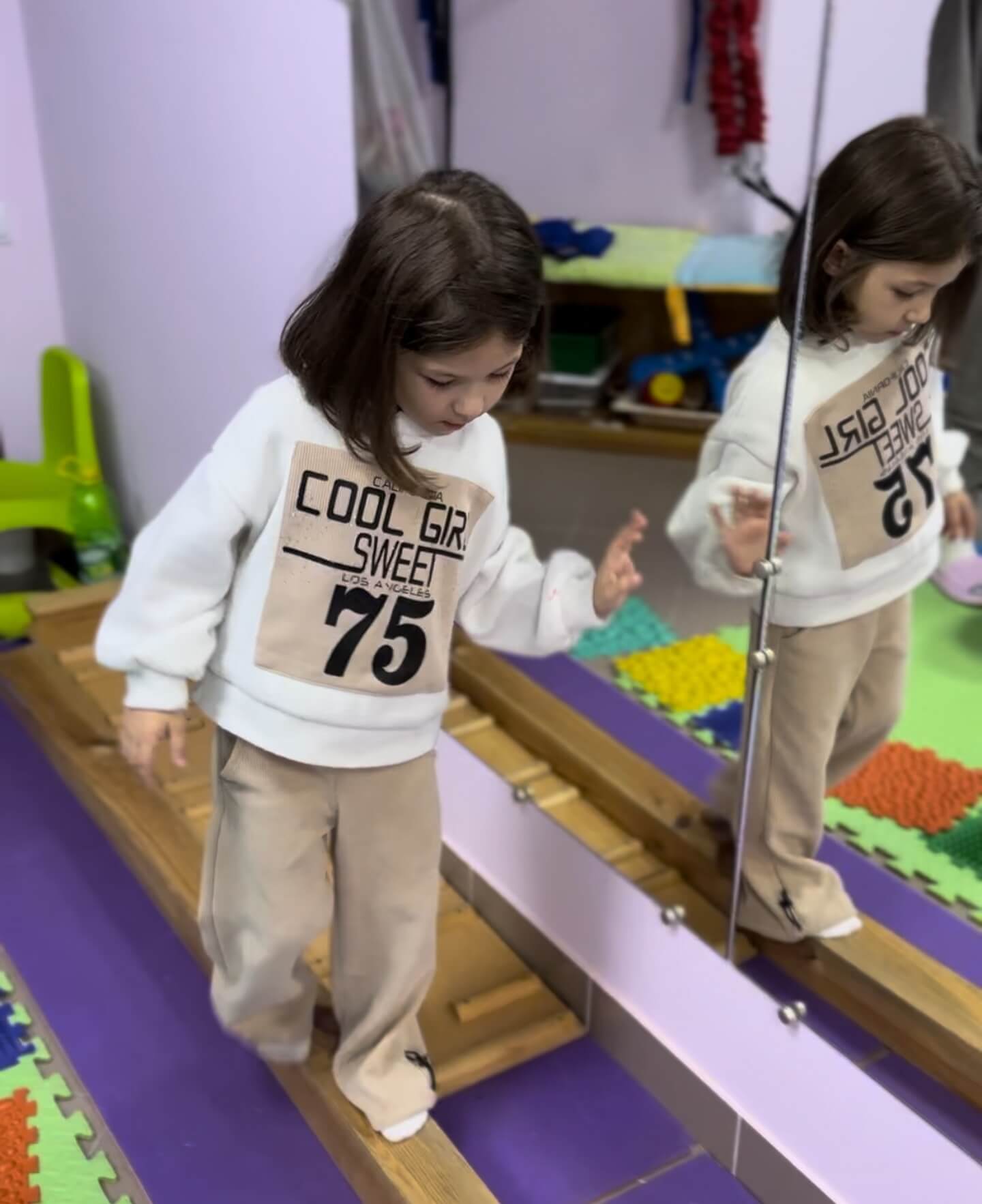 Рівновага та сенсорна інтеграція у дітей — розвиток через гру.